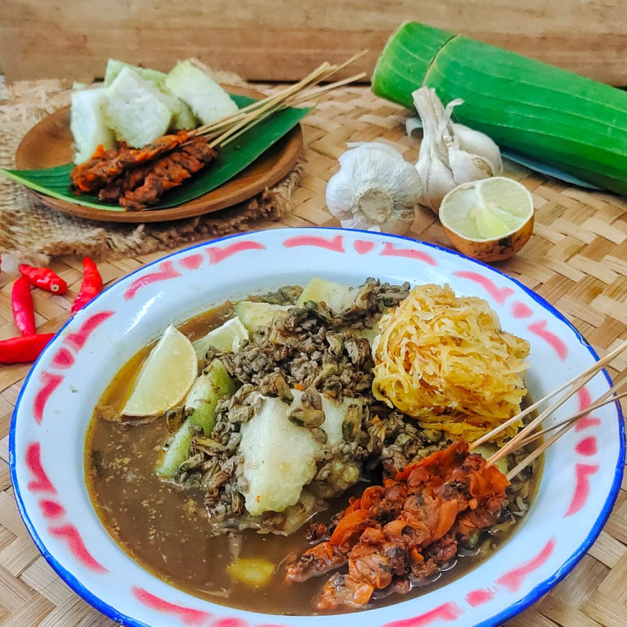 Kupang lontong - samping