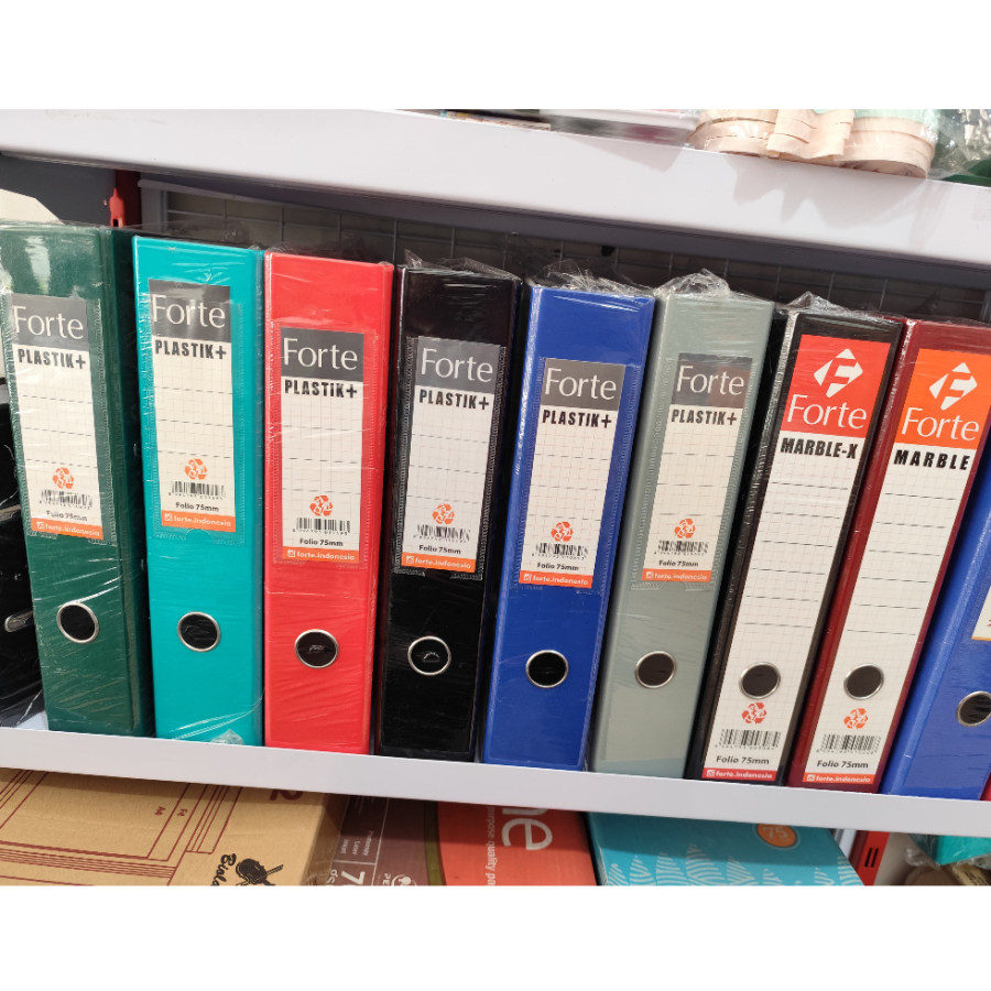 Ordner Plastik Spesifikasi : Uk. F4 / Folio Merk: Forte