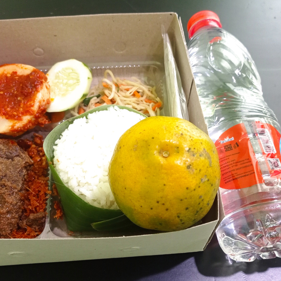Nasi Box Daging