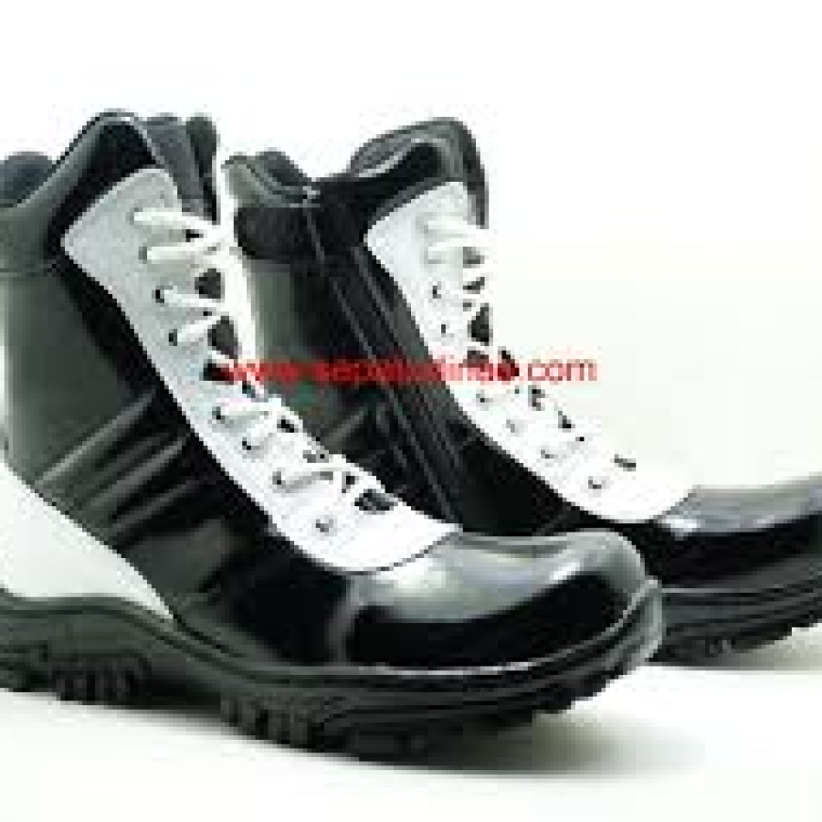 Sepatu Pataka