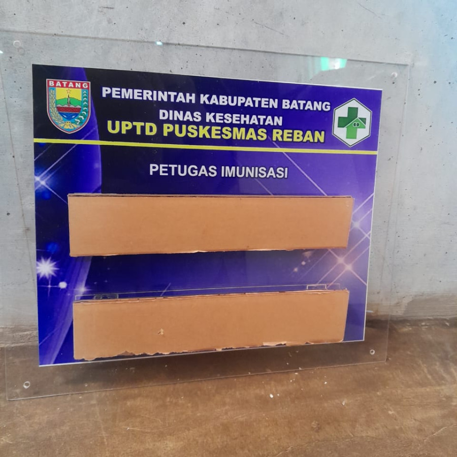 Akrilik Petugas Imunisasi