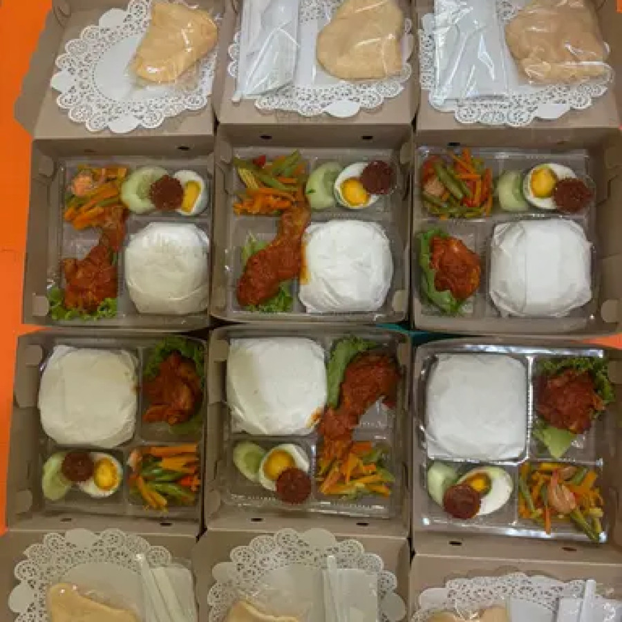 NASI KOTAK PAKET 4 - utama