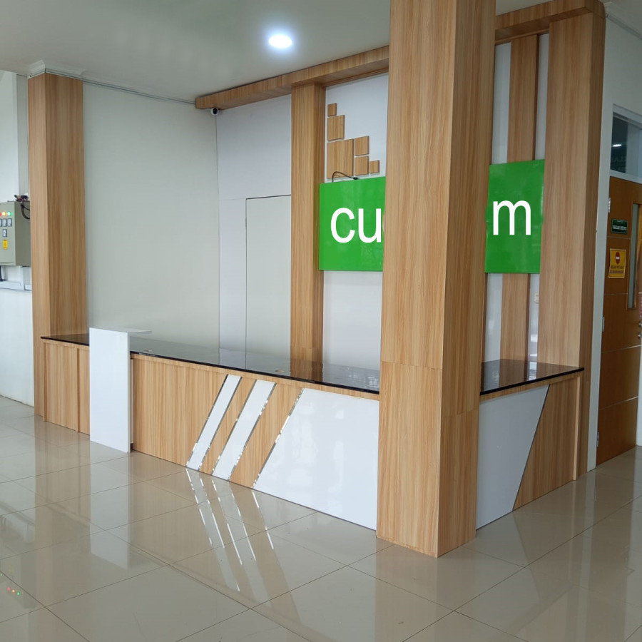 Meja + Finishing tiang Custom Ukuran 700x78 cm Finishing HPL Multiplex