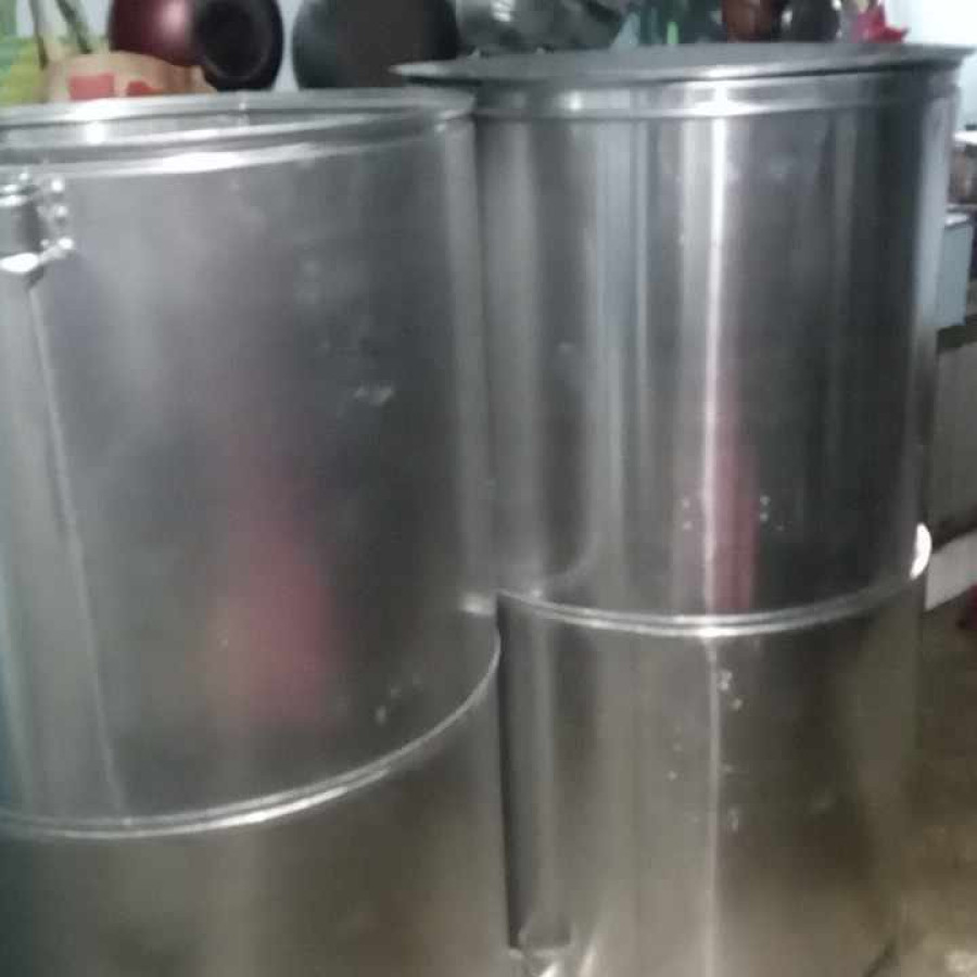 Dandang Jumbo Dandang Jumbo Spesifikasi : Diameter 70cm, Tinggi 100cm, Bahan Stainless Stell