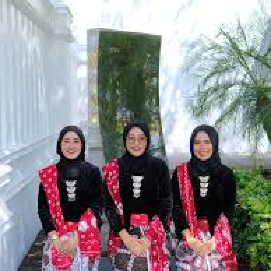 Sewa Baju Adat Pemilihan Mas dan Mbak Duta Wisata Tingkat Provinsi