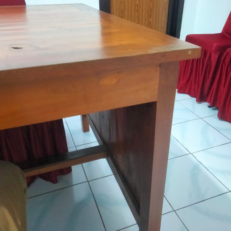Meja Rapat GAU - samping