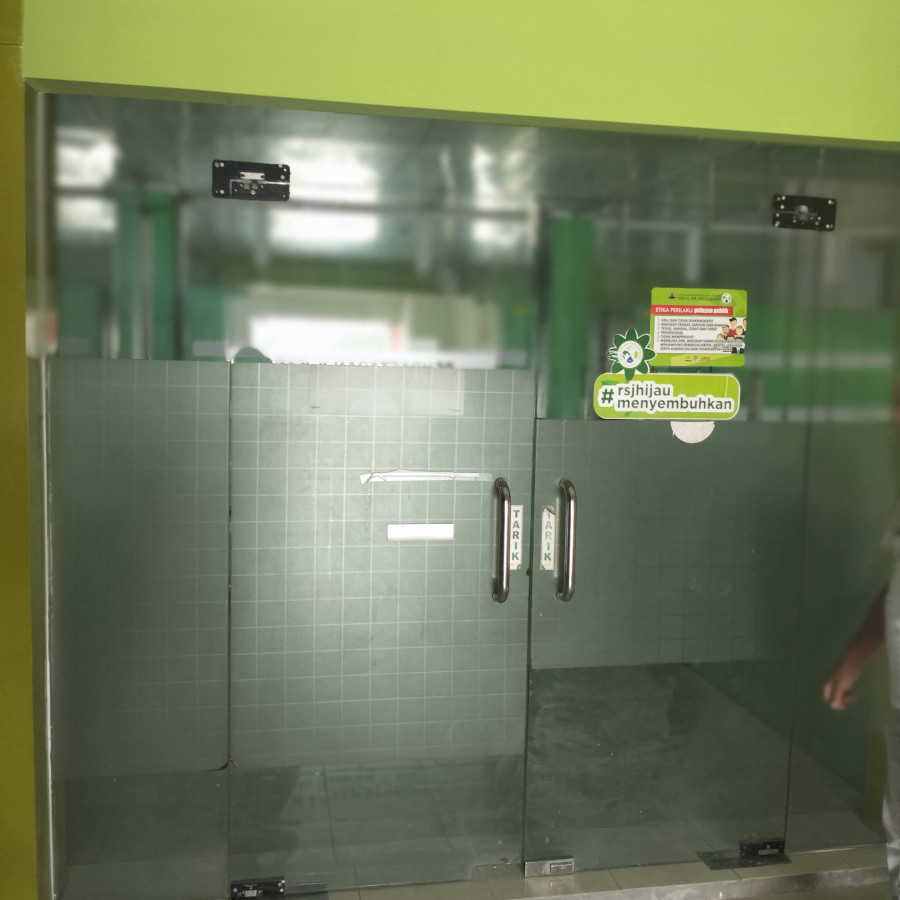Pasang engsel tanam pintu kaca temperd per set