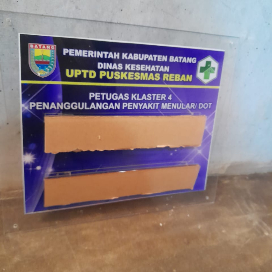 Akrilik Petugas Klaster 4 Penanggulangan Penyakit menular / DOT