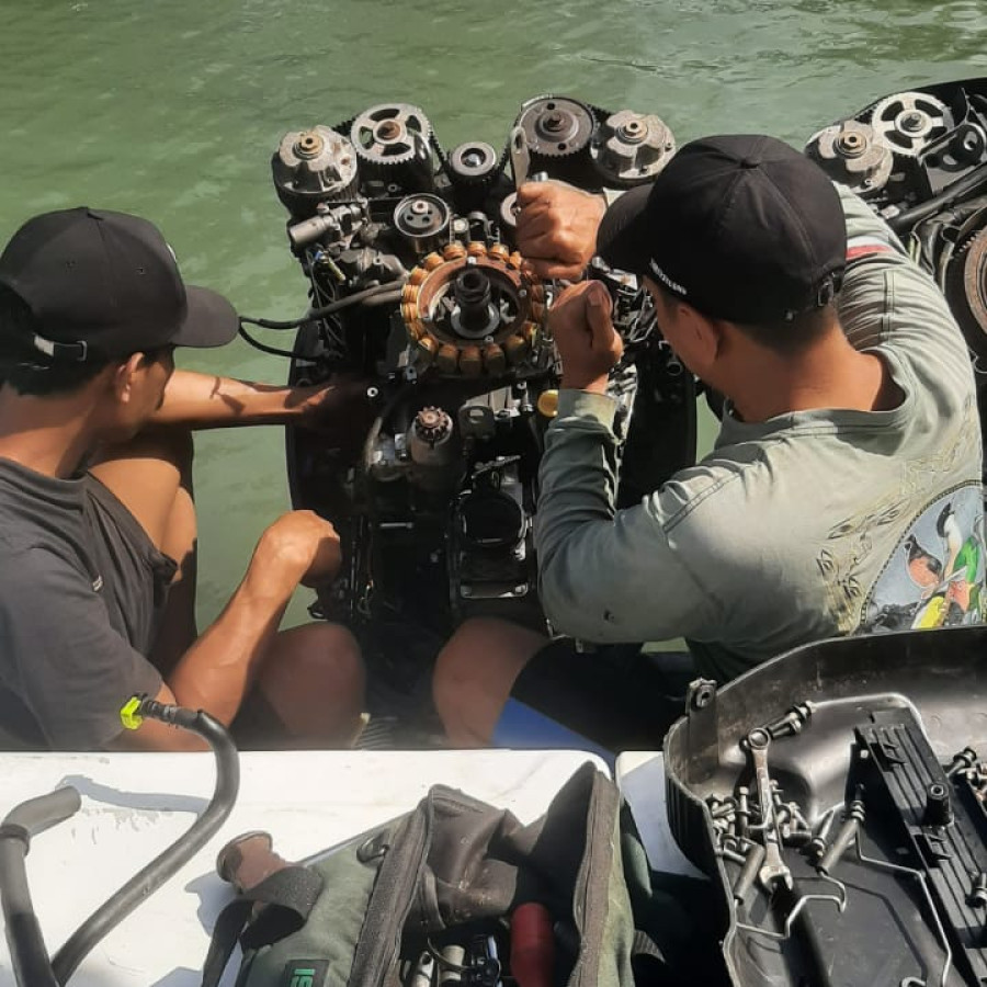 PERAWATAN DAN PEMELIHARAAN MESIN TEMPEL SPEEDBOAT - detail