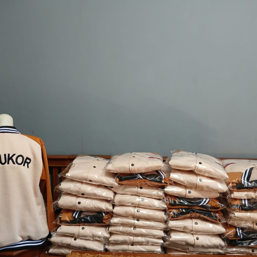 Jaket Varsity Full Bordir Costum - utama