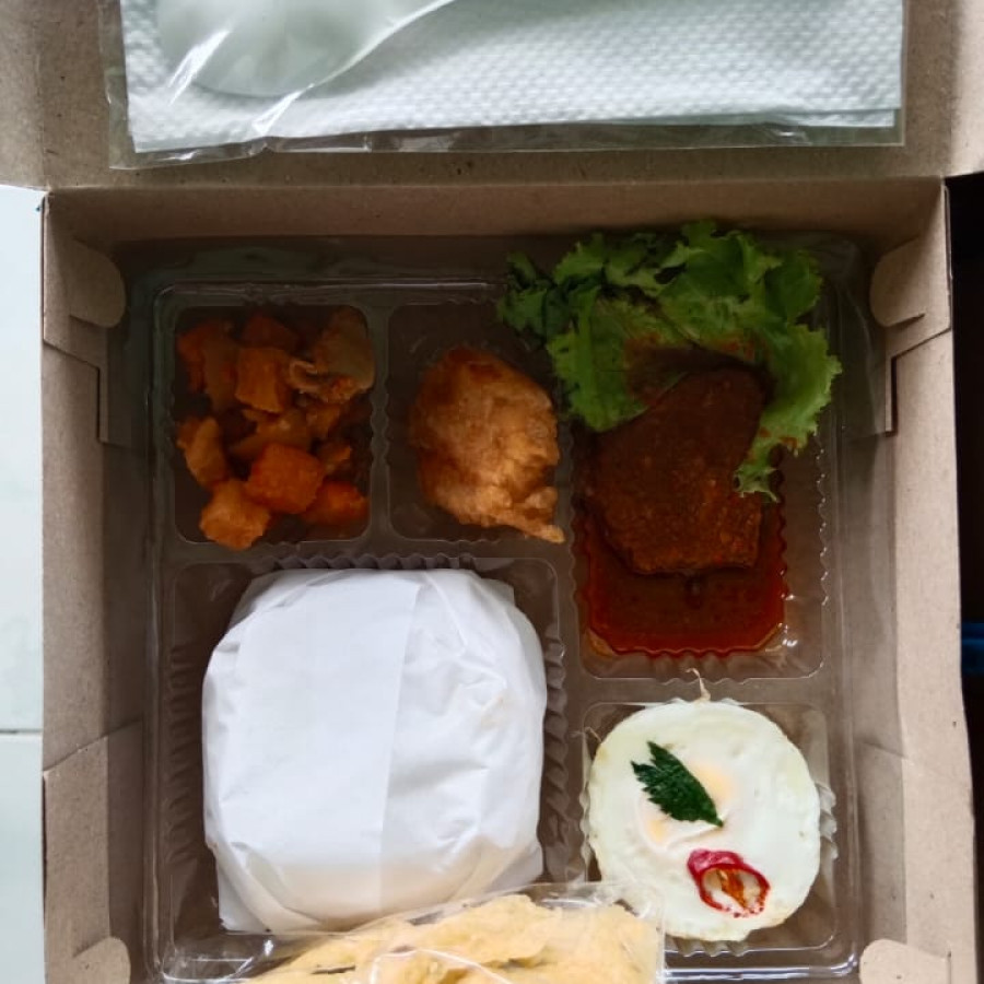 NASI KOTAK DAGING