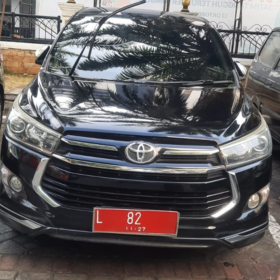 Toyota Innova L 82