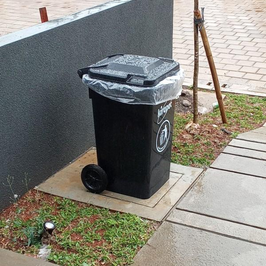 Tempat sampah / dust bin + roda 100 Lt Hitam KIRAPAC KLX9100 - Hitam - detail