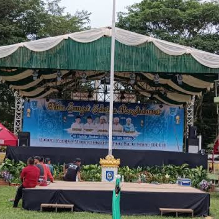 Tata Panggung dan Interior - utama