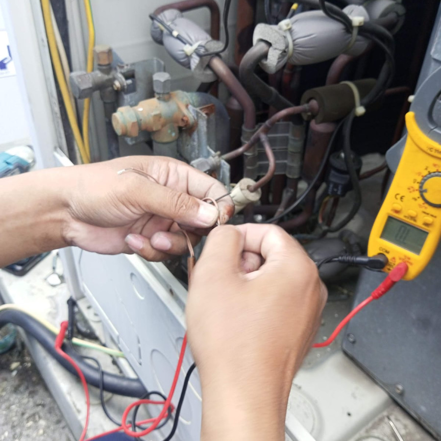 Penggantian Thermistor Coil Pipa Suction AC VRV - detail