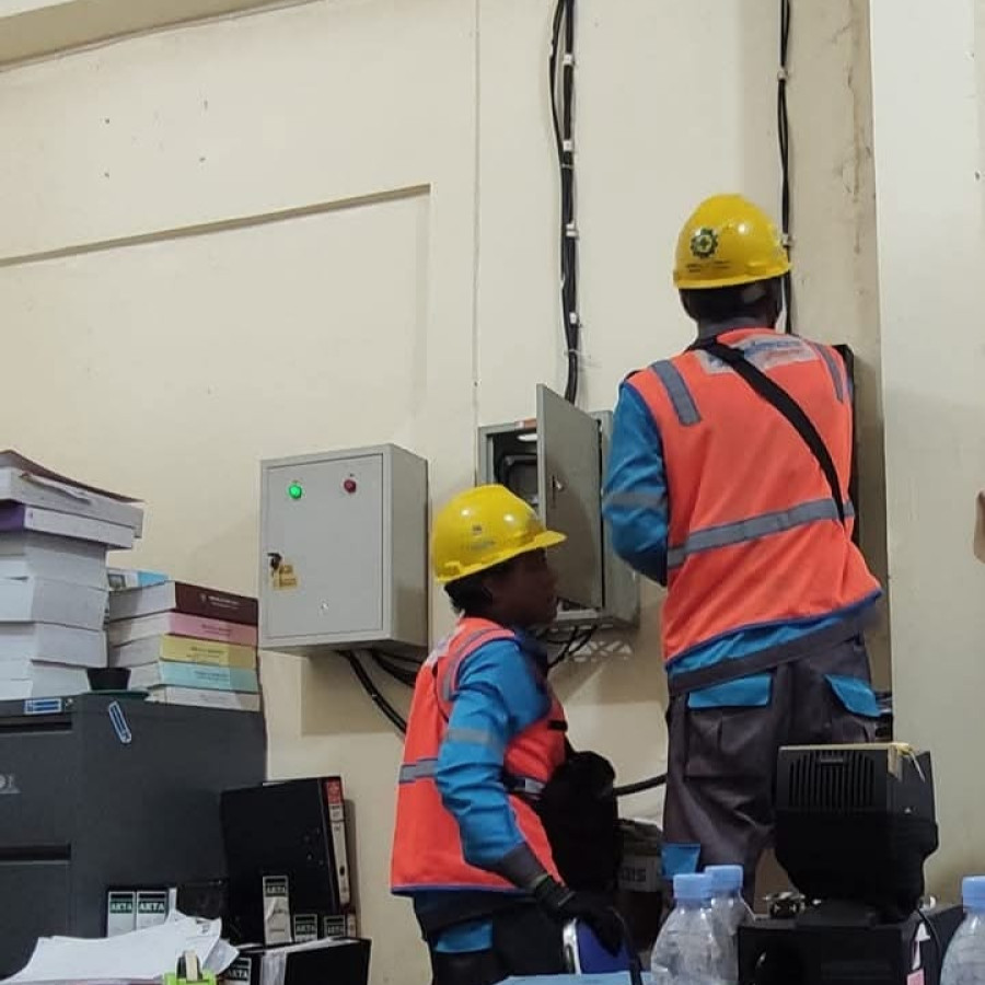 Paket Jasa pemeliharaan instalasi listrik gedung - samping
