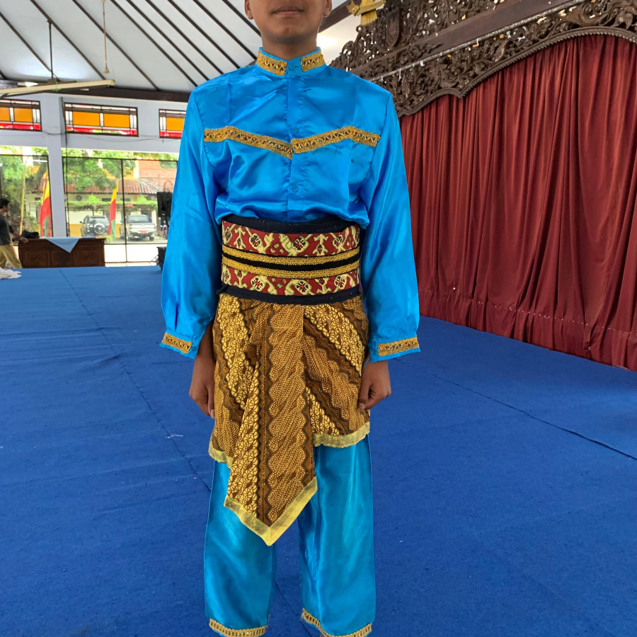 SEWA KOSTUM PANGGUNG - detail