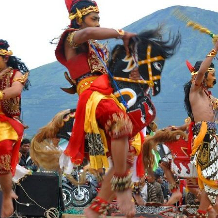 TARI EBEG GUNUNG SLAMET - depan