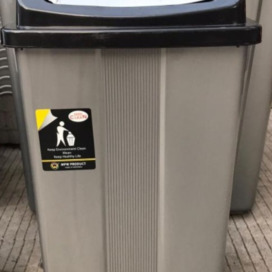 Tempat Sampah Tutup