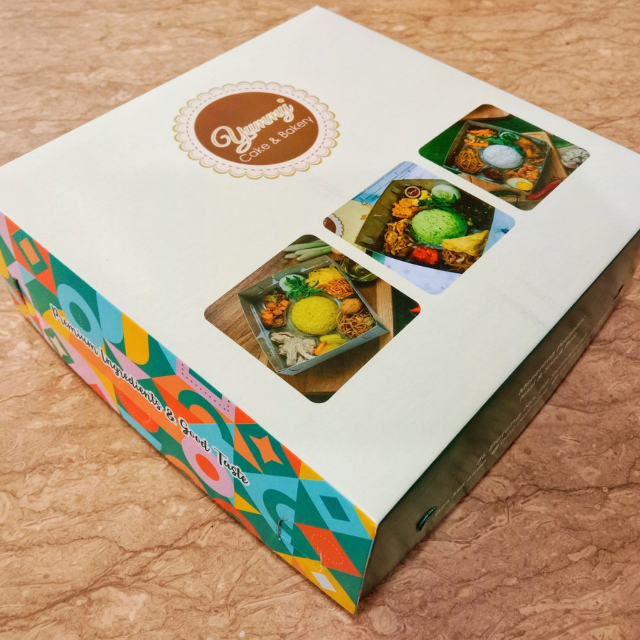 NASI AYAM GORENG KREMES + BUAH +MINERAL