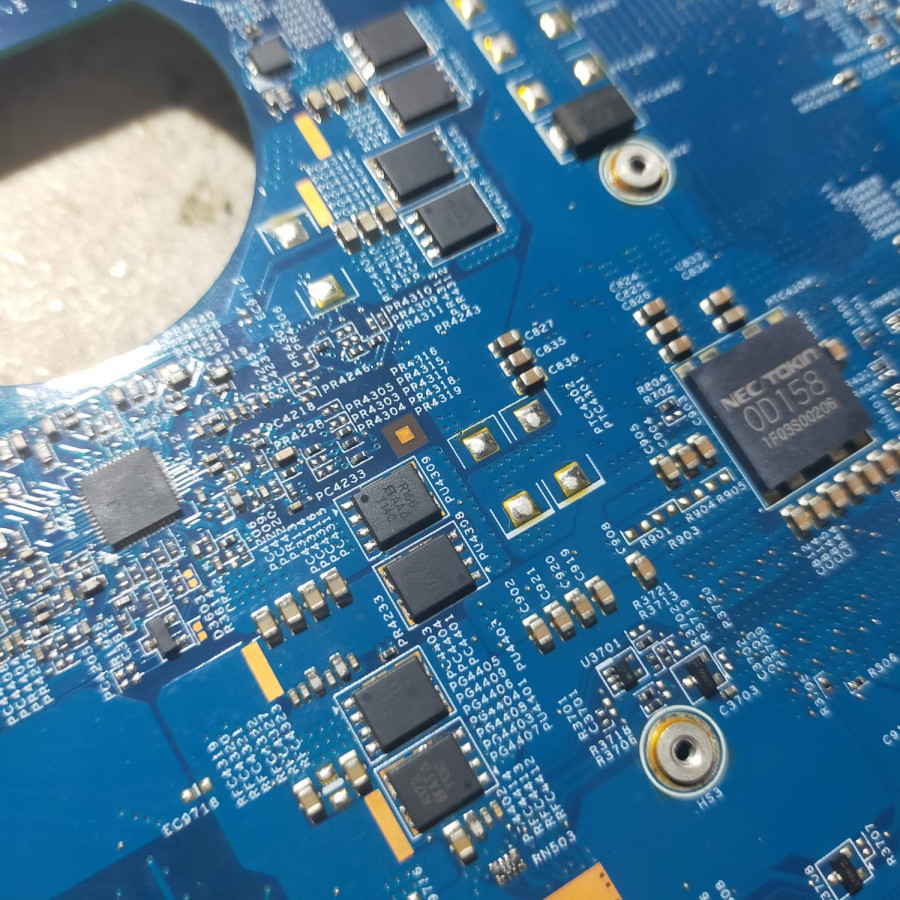 Service Laptop Kondisi rusak berat - depan