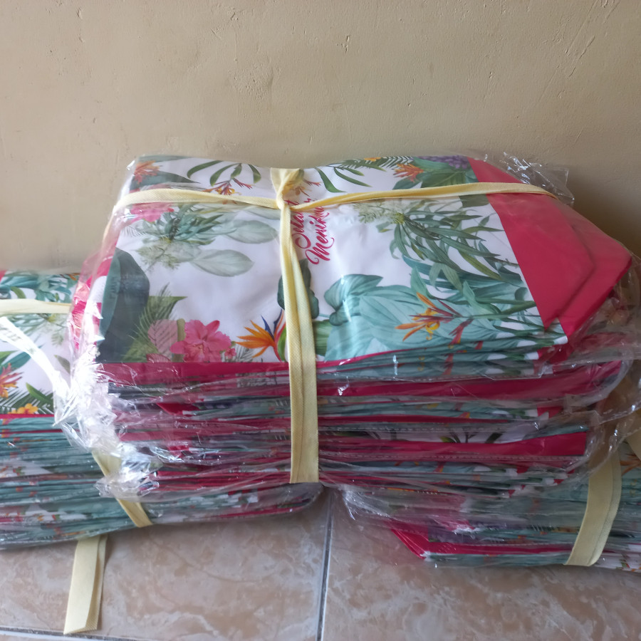 Goodiebag bahan laminasi - detail