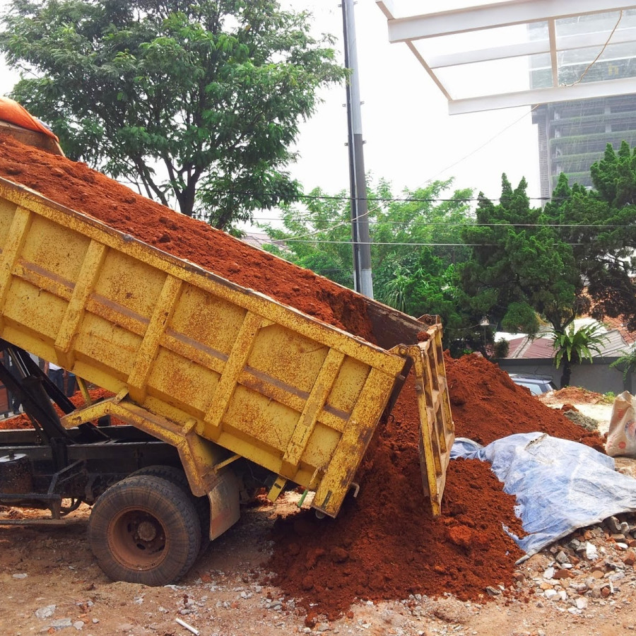 Tanah Urug - depan