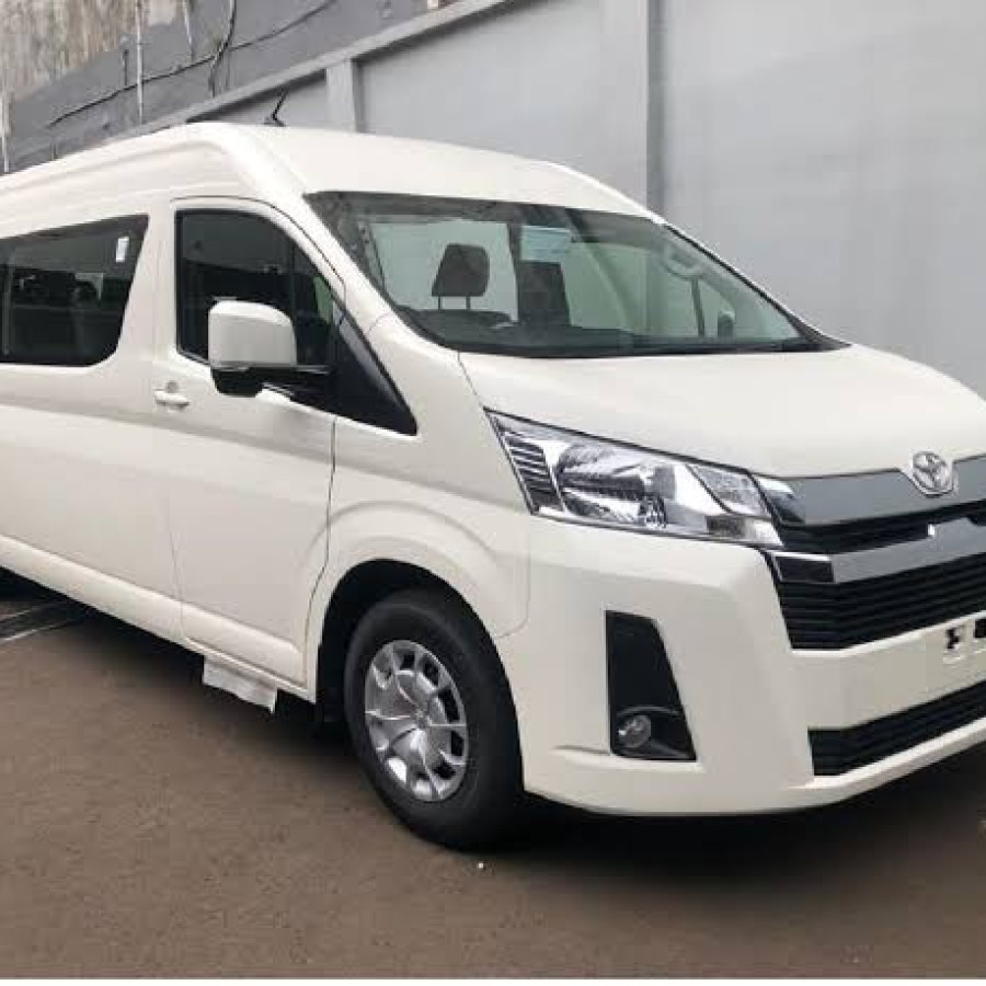 Sewa mobil elf hiace