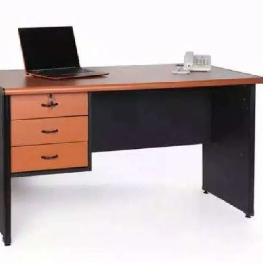Meja Guru Plywood