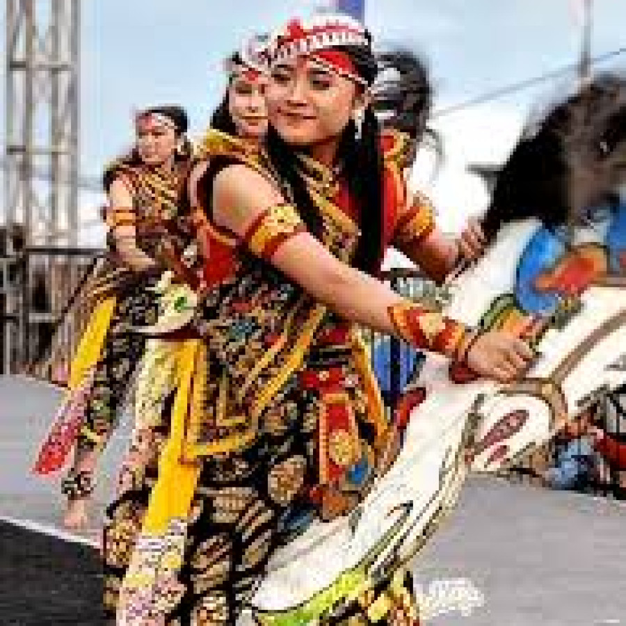 Hiburan Kesenian - depan