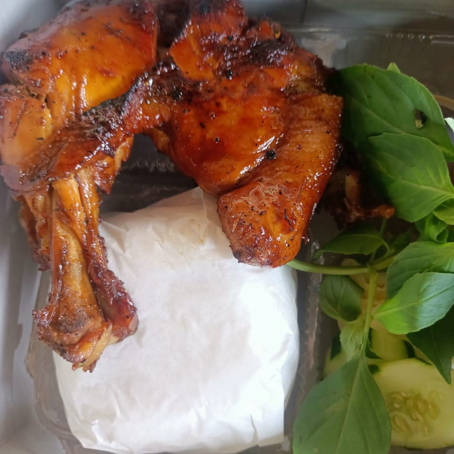 Nasi Ayam Bakar/Goreng - utama