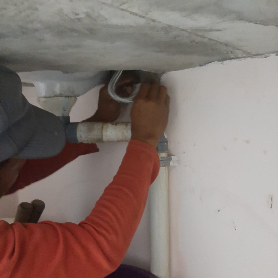 Pasang Toren air dan Instalasi berikut matrial - samping