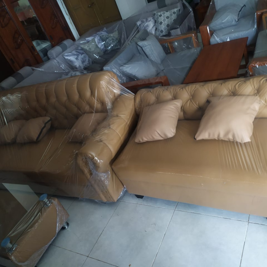 Sofa kursi dan meja - detail