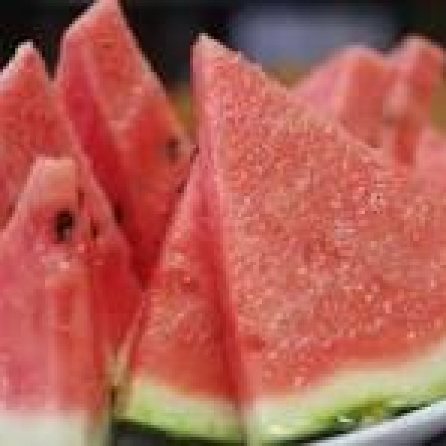 buah potong ( semangka)