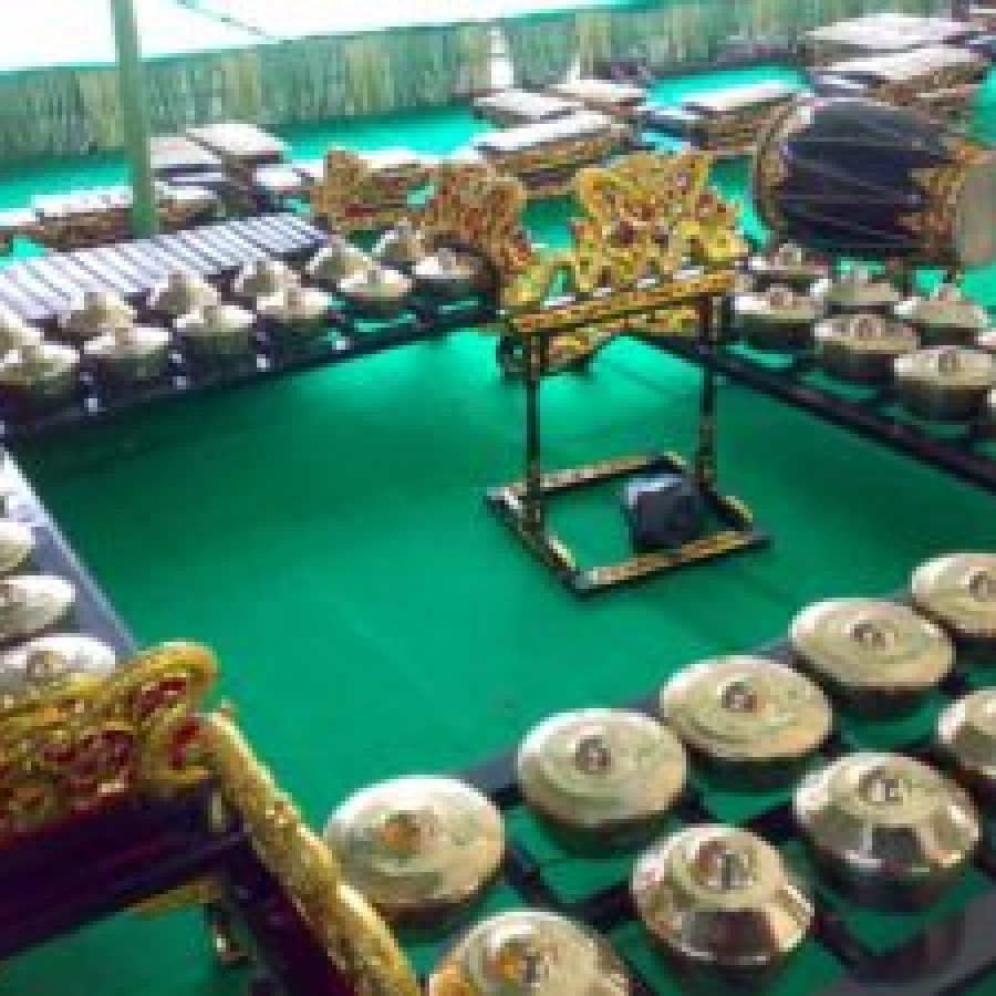 SEWA ALAT MUSIK - samping