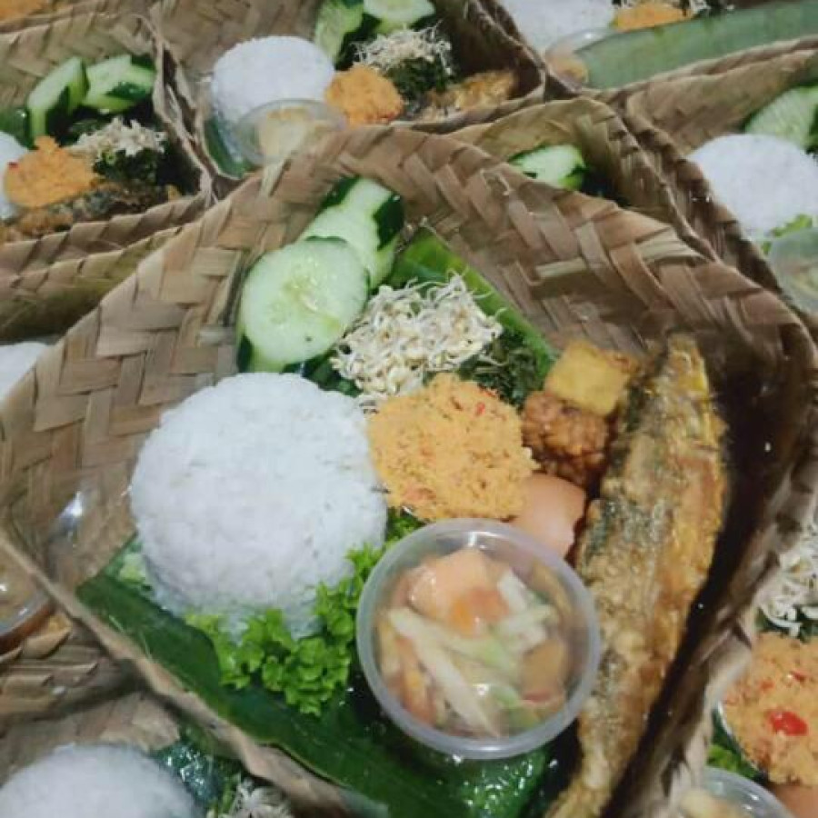 Paket Makan Besek A1 - depan
