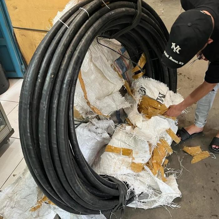 Connection Kabel 4 x 35 mm dari KWH Meter PLN - samping