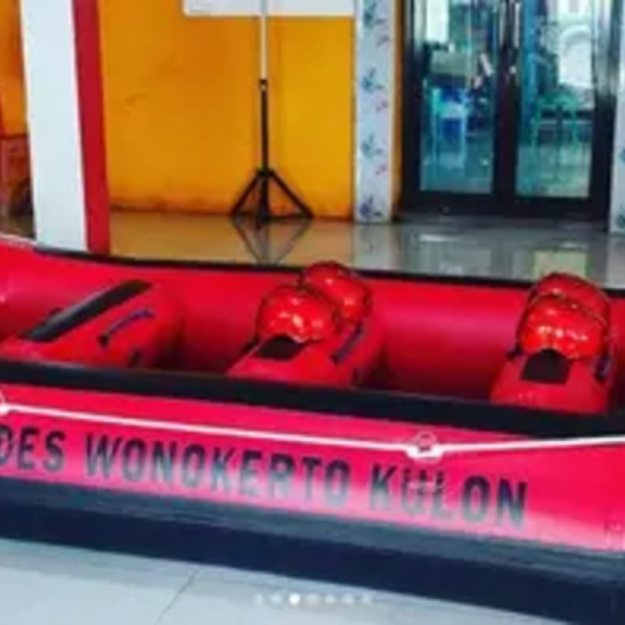 Perahu Karet Kapasitas 6 Orang Ukuran 380 - utama