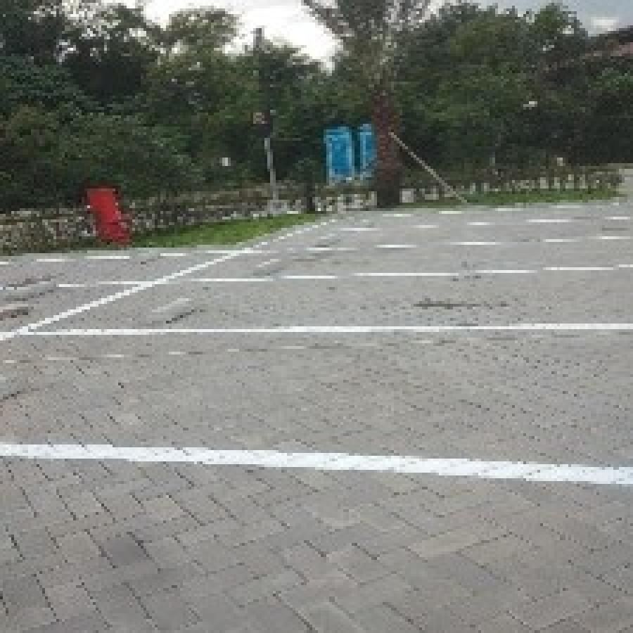 PENGECATAN MARKA PAVING - depan
