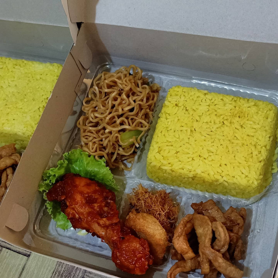 NASI KUNING