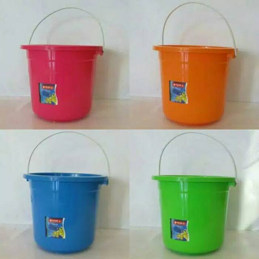 Ember Plastik Lion Star