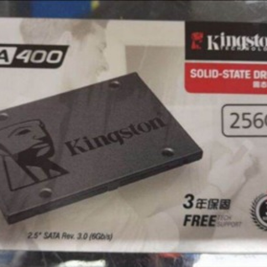 SSD (Solid State Drive)