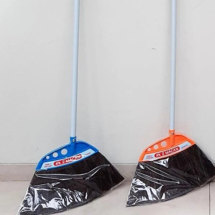 Sapu Lantai Ijuk
