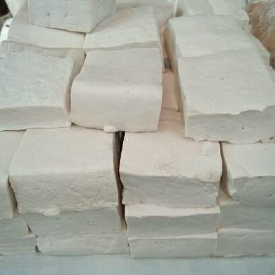 Tahu 50 gr/biji STB