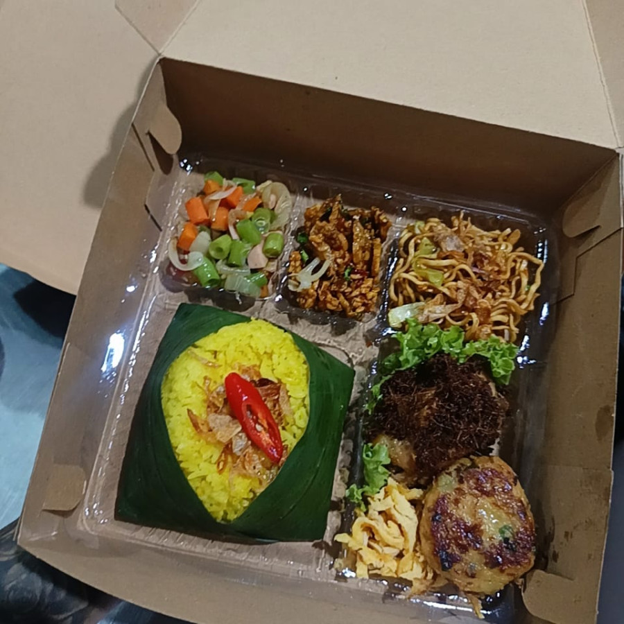 Nasi kuning spesial