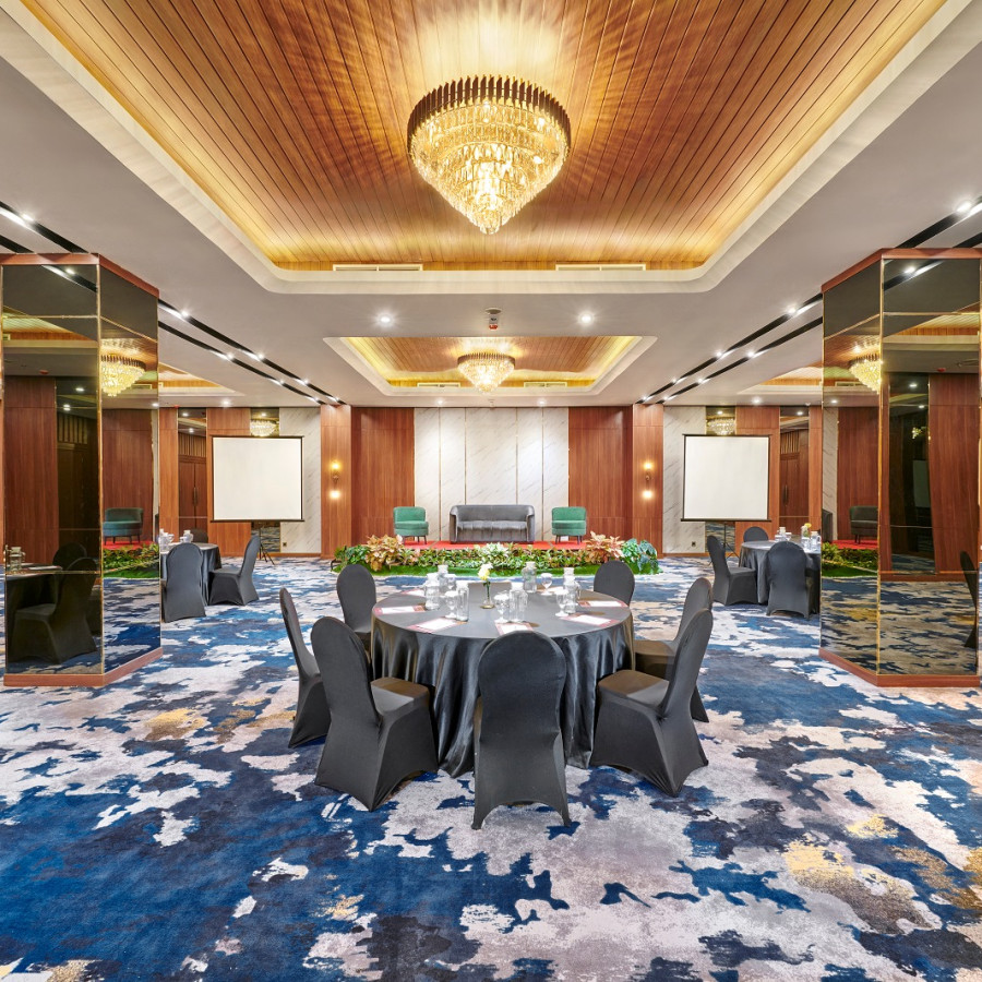 HOTEL ALANA MALANG - FULL BOARD MEETING