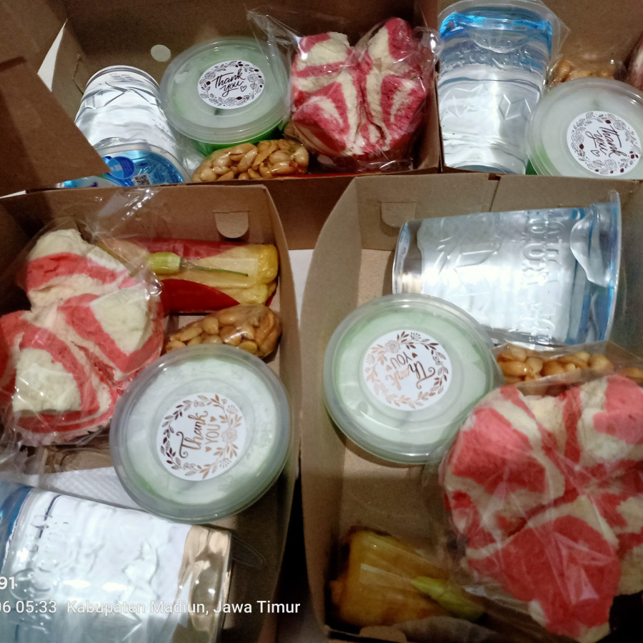Snack Box A - LR - depan