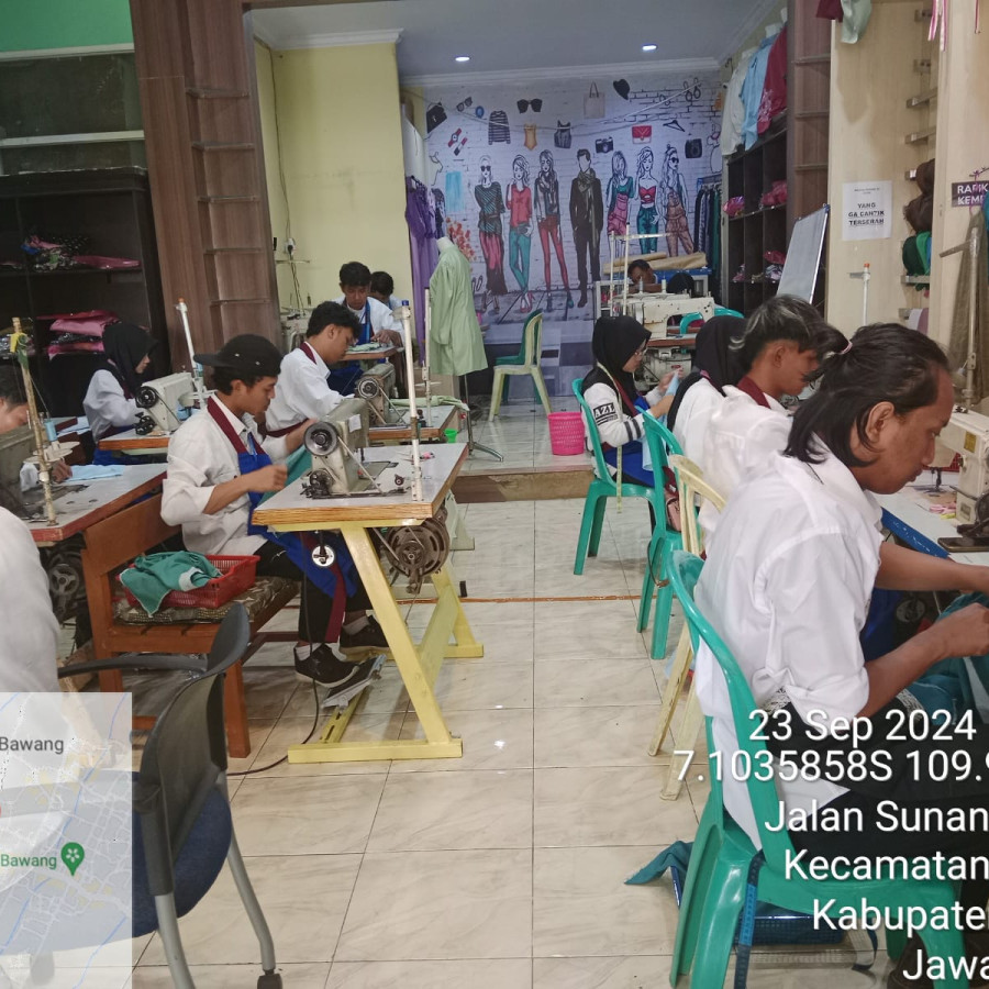 PAKET PELATIHAN MENJAHIT OPERATOR GARMENT - utama