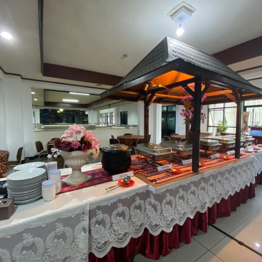 Nasi Prasmanan - samping