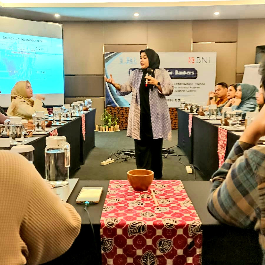 PELATIHAN SERVICE EXCELLENCE UNTUK TENAGA KESEHATAN - detail